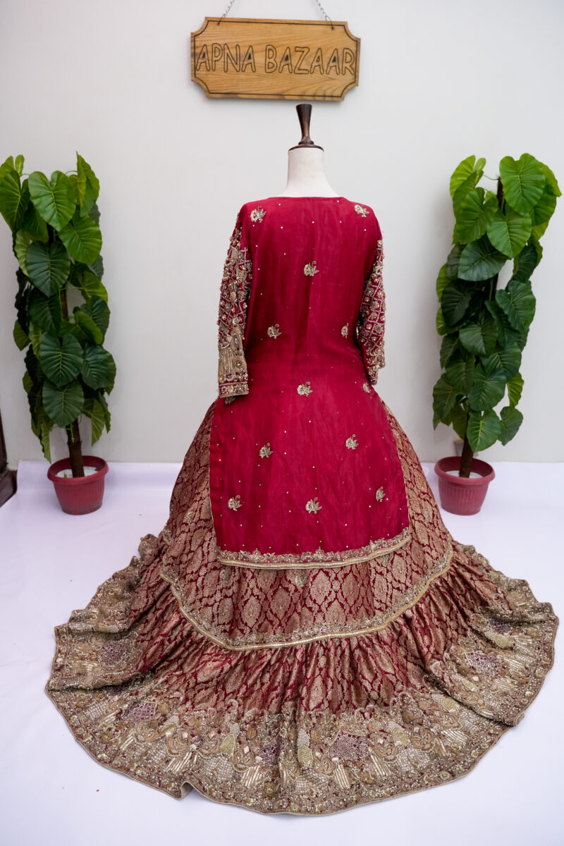 Floor Lehenga - Image 4